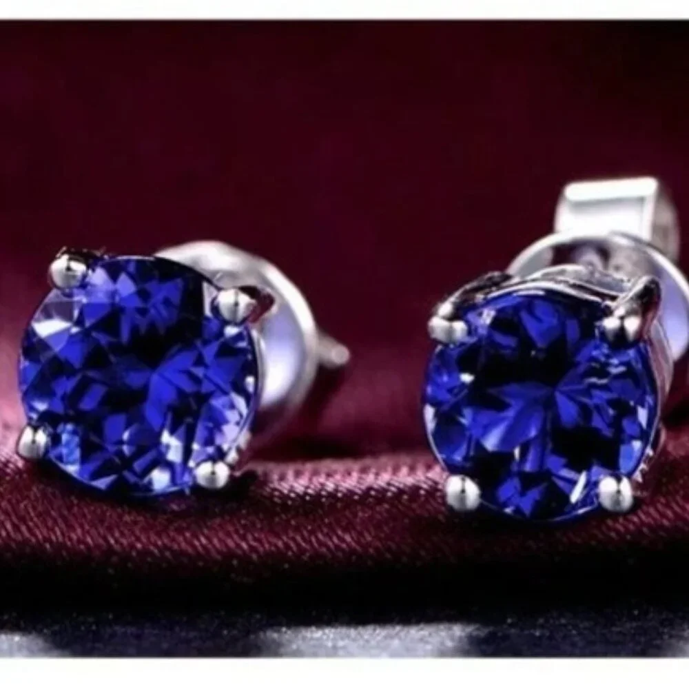 1.25 Carat Blue Tanzanite Sparkling Four-Prong Stud Classic Earring